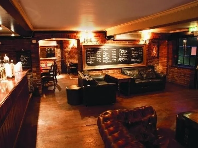 taverna1