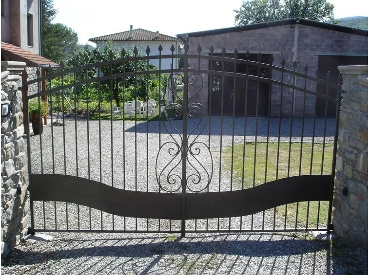 porta in ferro per esterni