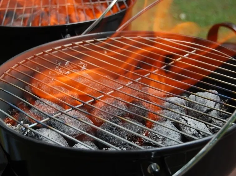 barbecue a carbonella