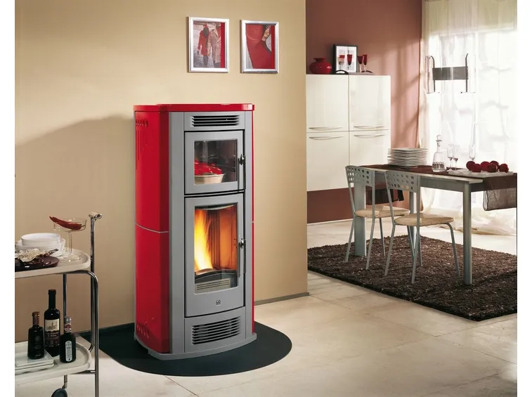 Stufe a pellet con forno