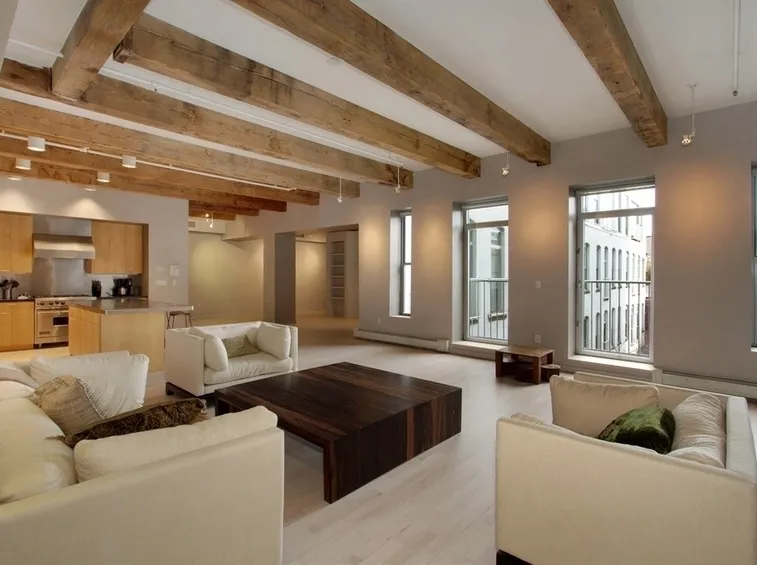 travi in legno in casa moderna