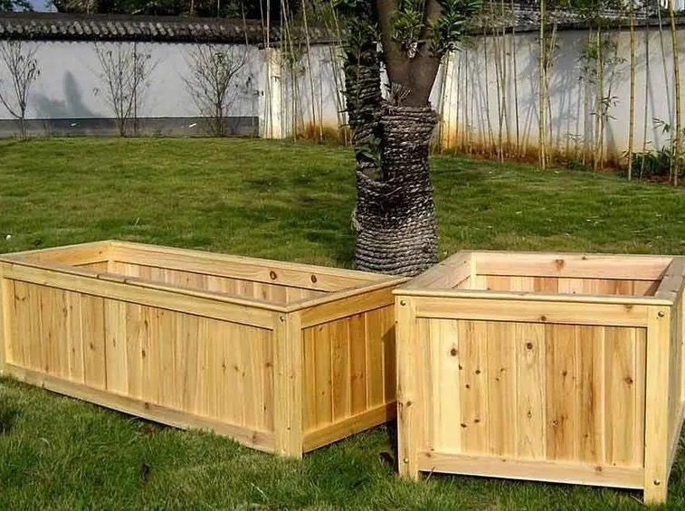 fioriera in legno