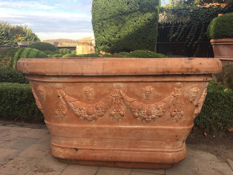 Vasi terracotta - Materiali per il giardino - Modelli e prezzi vasi di  terracotta